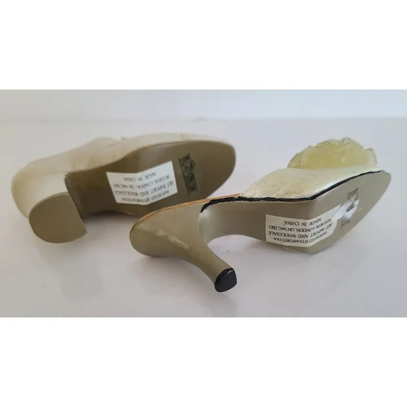 Vintage‎ 1999 Nostalgia Popular Imports Antique Style Womens Boot Shoes Set Of 2 - Picture 5 of 5